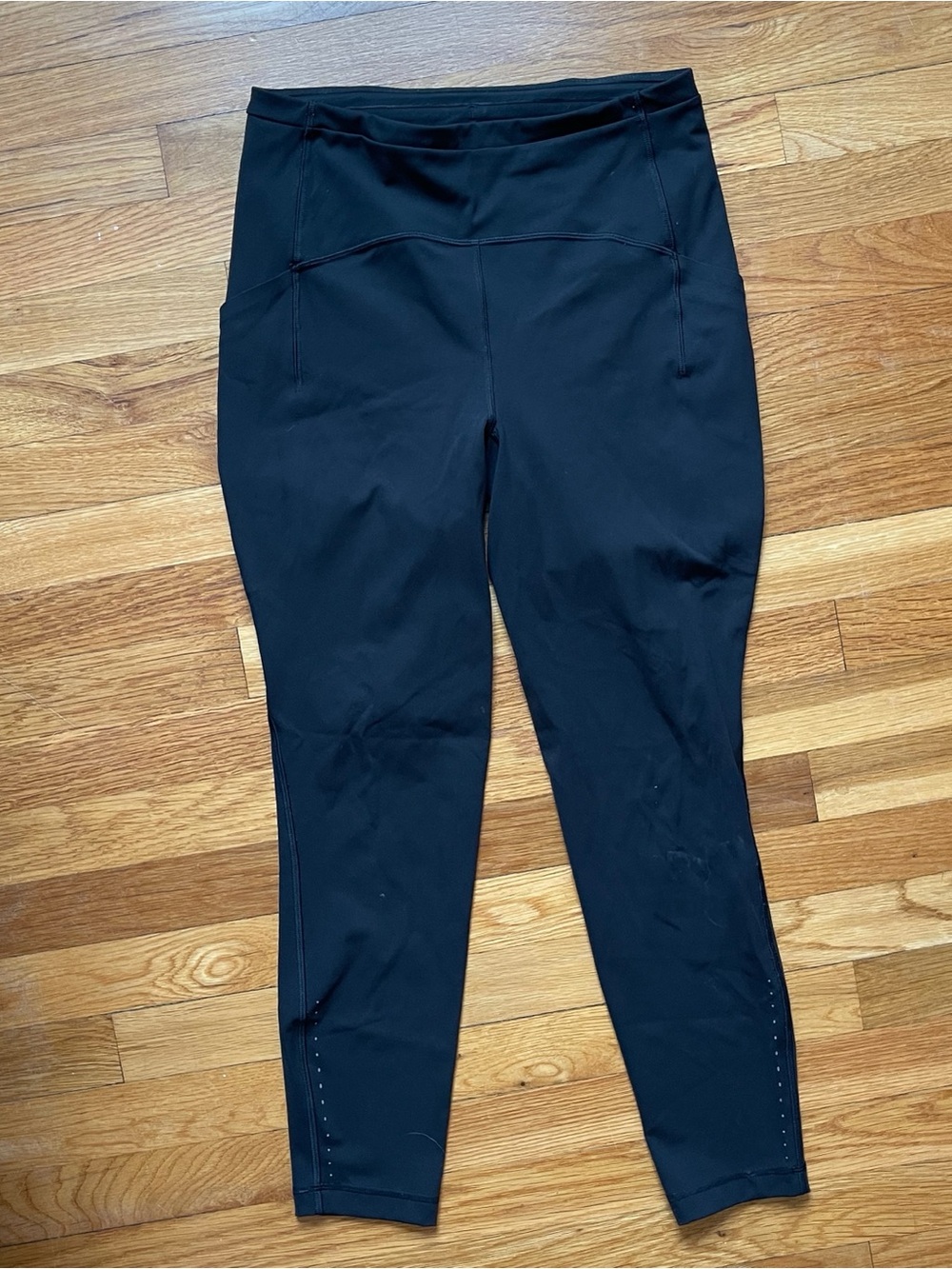 Lululemon leggings size 8, 25โ inseam black